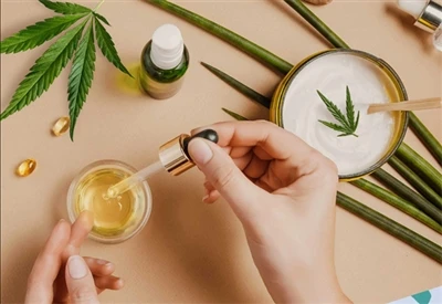 Labākā CBD eļļa: visaptverošs ceļvedis kvalitatīvu CBD produktu atrašanai